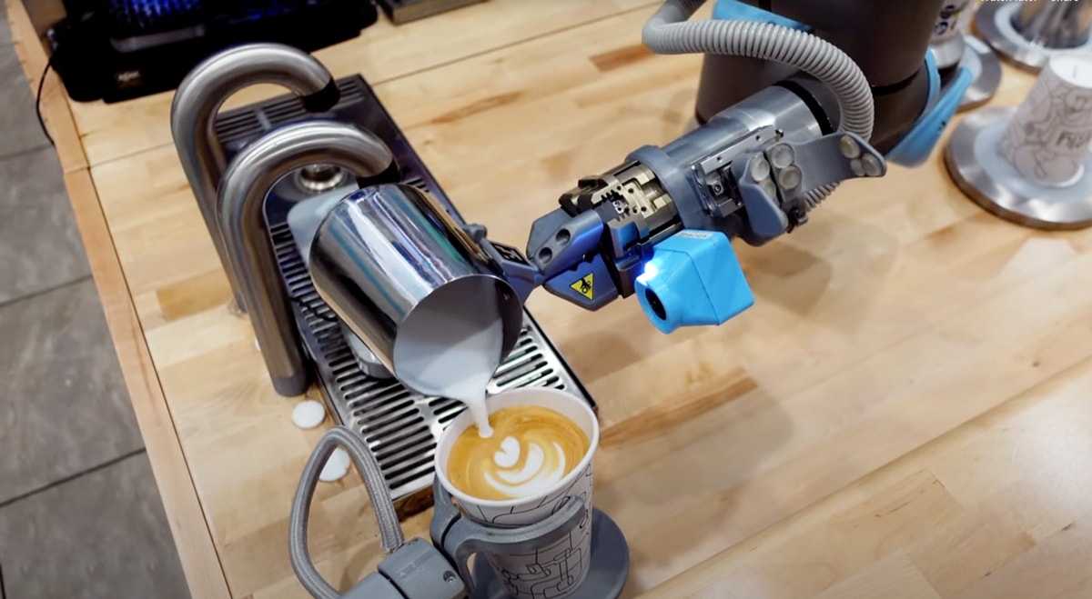 Artly Coffee @ Hill7 - service preview